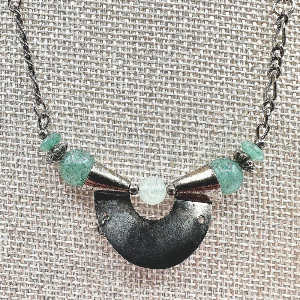 Vintage 90s Green Aventurine Crescent Moon Pendant Necklace Women's Jewelry